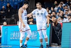 168娱乐-华丽劈扣+钉板大帽-小约基奇秀懵前NBA联赛中锋 一直两双起点超姚明