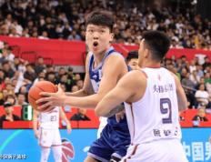 168娱乐-华丽劈扣+钉板大帽-小约基奇秀懵前NBA联赛中锋 一直两双起点超姚明