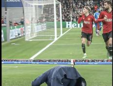 168娱乐-体育新闻-曼联3-2领先时亚历杭德罗·加纳乔嘲讽对手粉丝，输球后情绪崩了