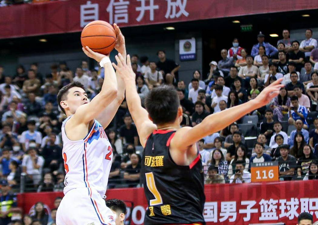 168娱乐-全联盟最强的4号位！男篮第1锋线打爆周鹏，曾接近签约NBA金州勇士队