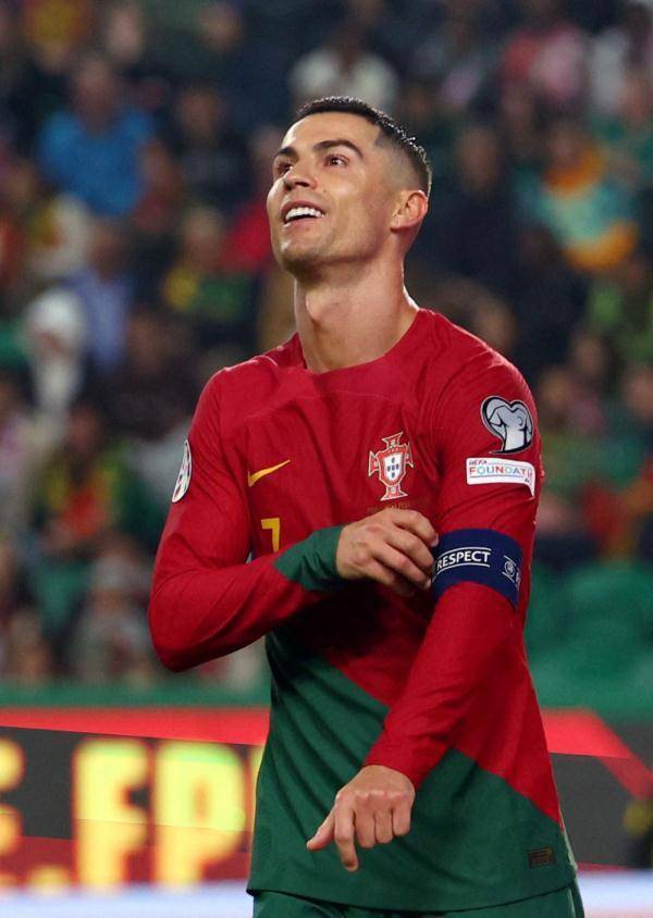 168娱乐-欧预赛-葡萄牙击退冰岛 10连赢完美晋级