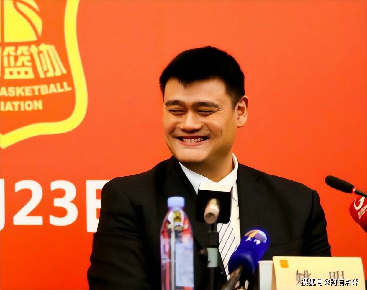 168娱乐-归化第2人！姚明乔帅看人很准，NBA的17分华裔崛起，杨鸣早有暗示