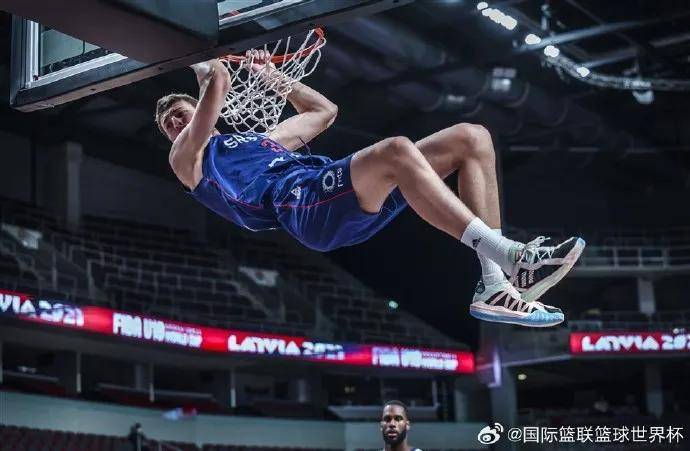 168娱乐-跟腱撕裂暂时退出NBA！约基奇，哭了！这可是掘金第一替补中锋